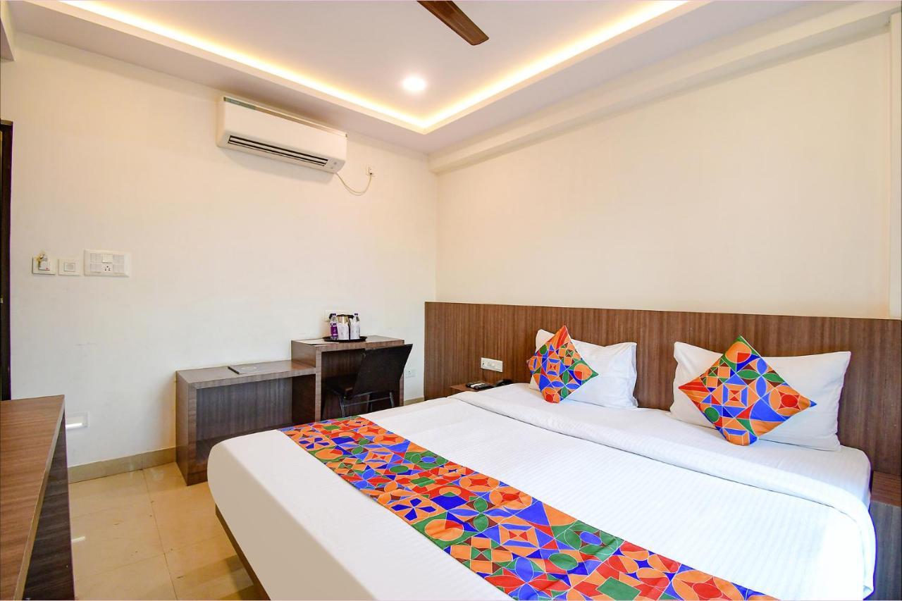 Fabhotel Kzar Select - 2Km From Park Street Kolkata Exterior photo