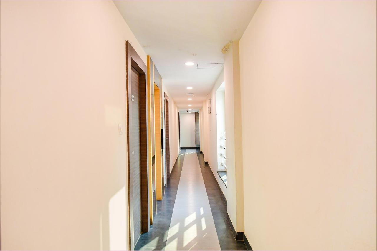 Fabhotel Kzar Select - 2Km From Park Street Kolkata Exterior photo