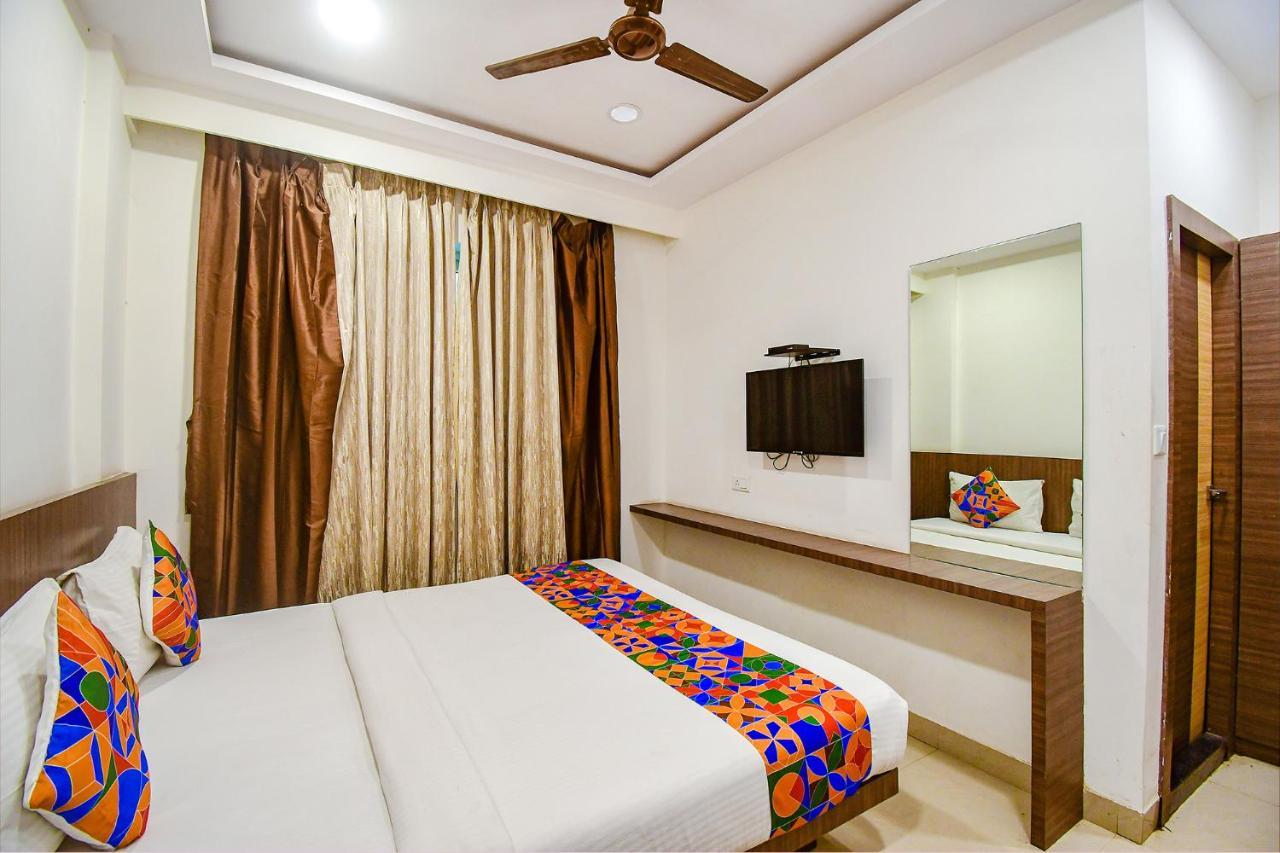 Fabhotel Kzar Select - 2Km From Park Street Kolkata Exterior photo