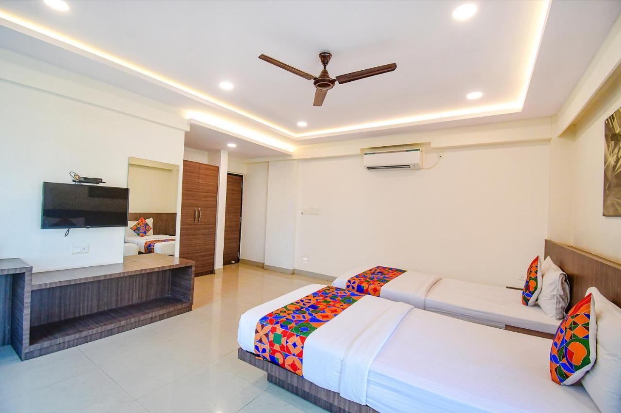 Fabhotel Kzar Select - 2Km From Park Street Kolkata Exterior photo